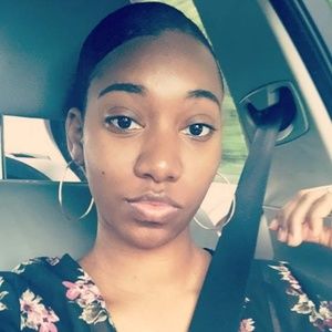 Meet your Posher, Takshia